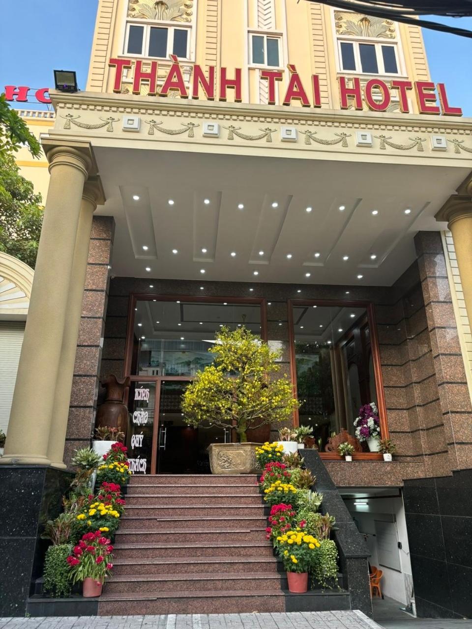 Thanh Tai Hotel 1 Хошимин Екстериор снимка